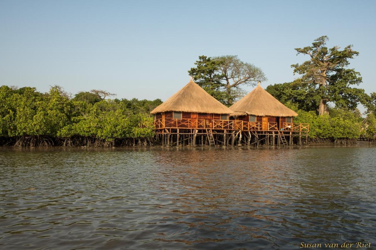 Bintang Bolong Lodge Exterior photo