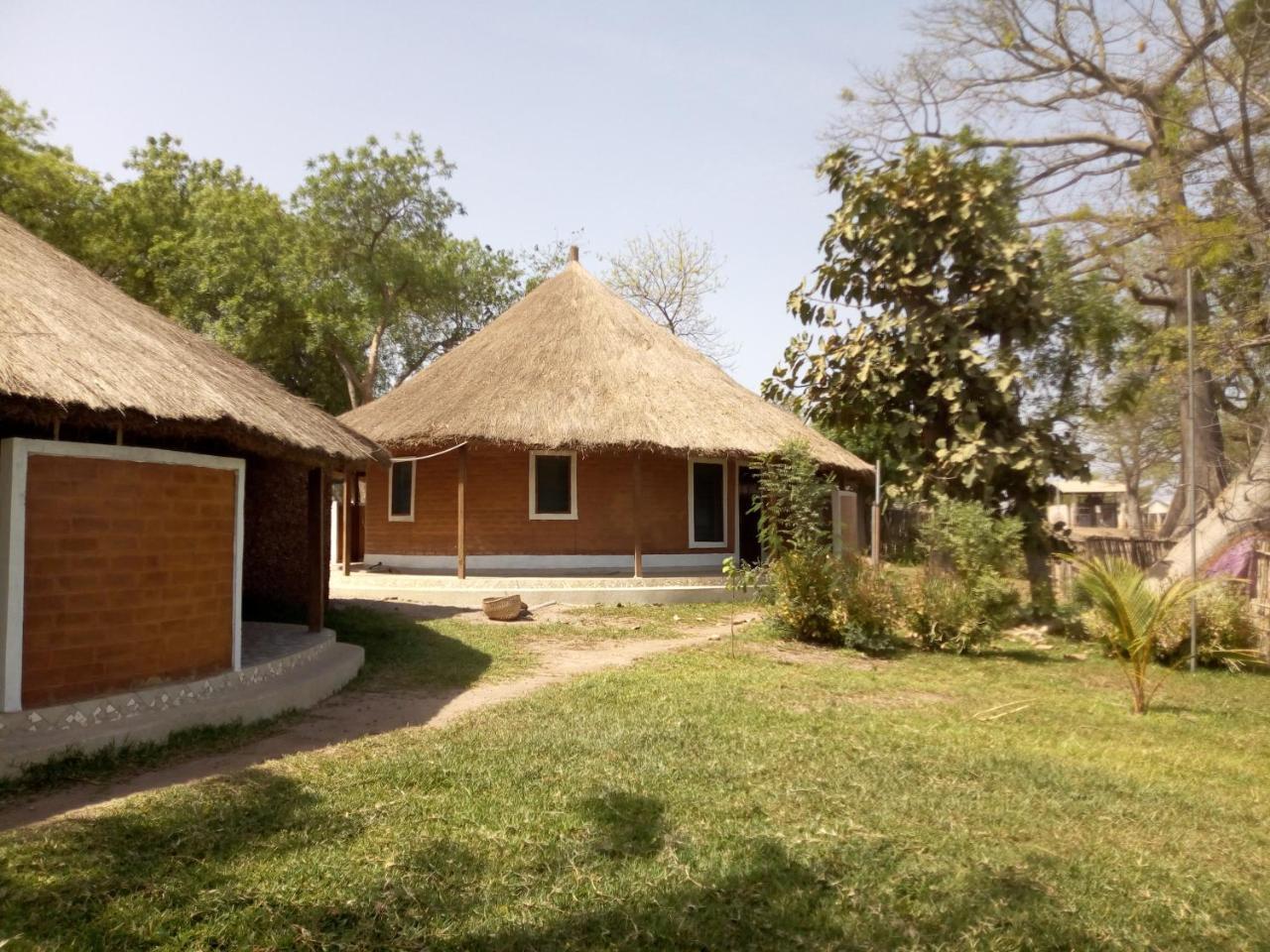 Bintang Bolong Lodge Exterior photo